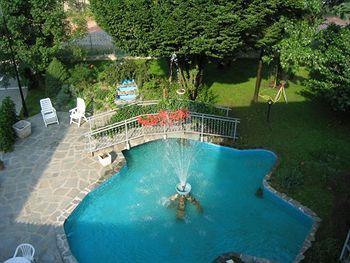 Hotel Quo Vadis Ноне Экстерьер фото